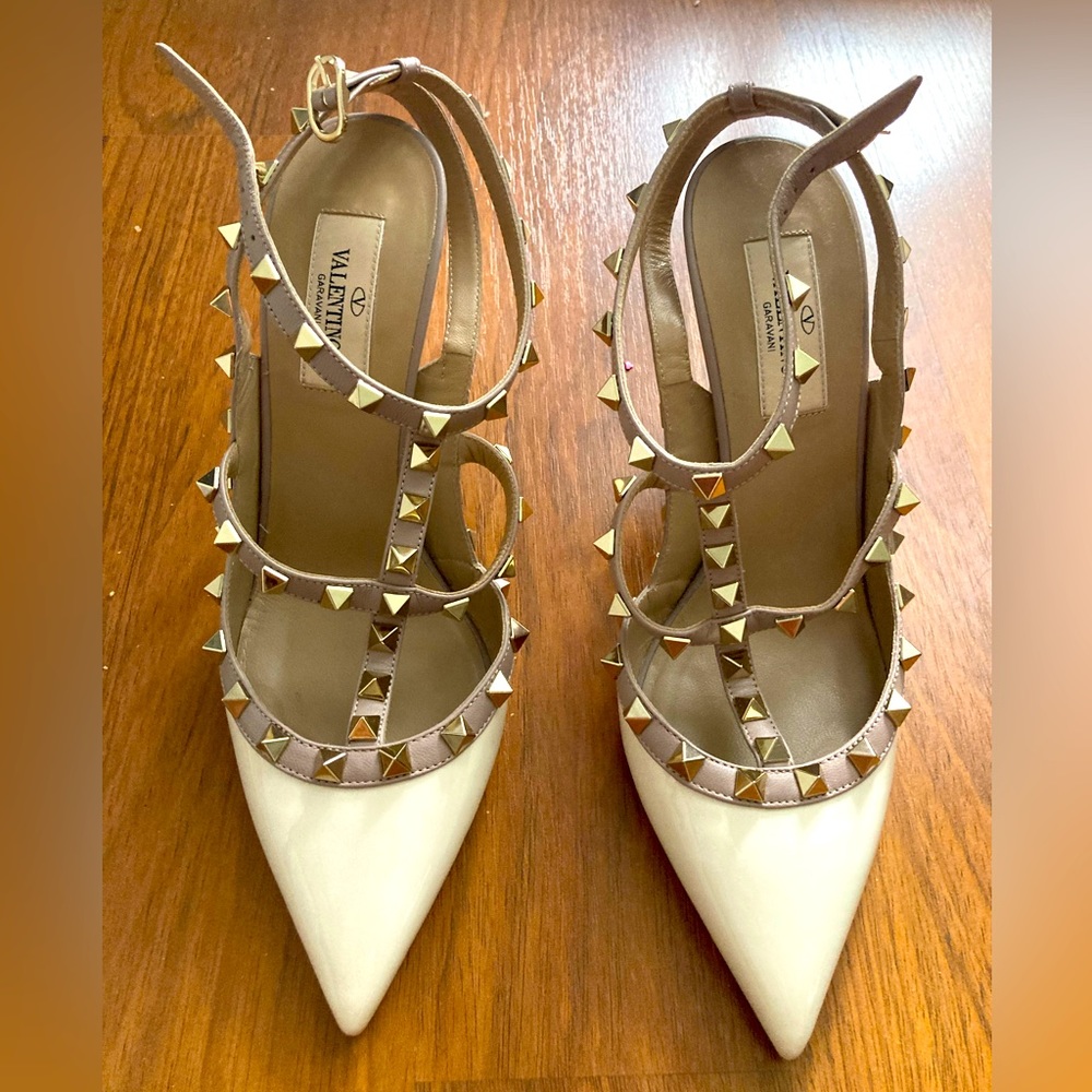 Valentino, new, patent rockstud caged pump 100mm, light ivory/Poudre